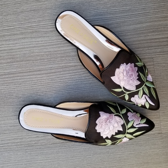 Shoes - Embroider Flower on Black Satin Mule Loafer-D